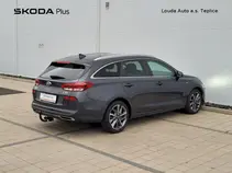 i30