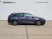 i30