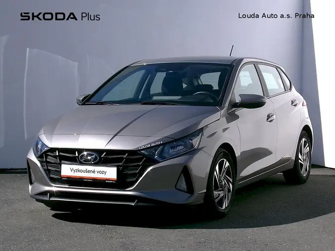 i20