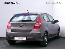 i30