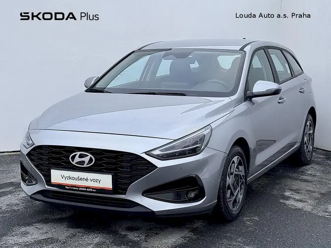 i30