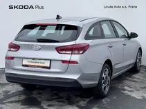 i30