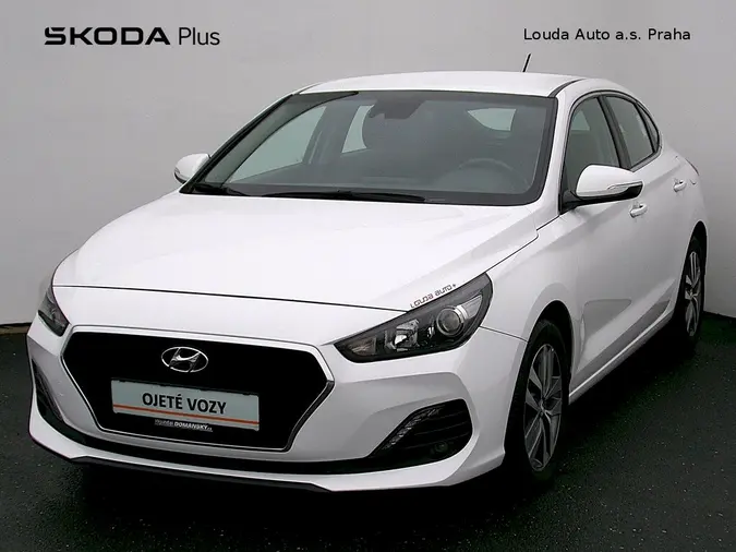 i30 fastback
