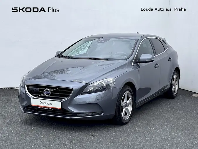 V40