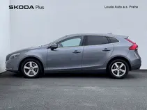 V40 