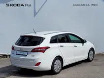 i30