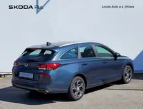 i30