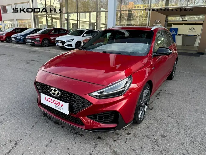i30
