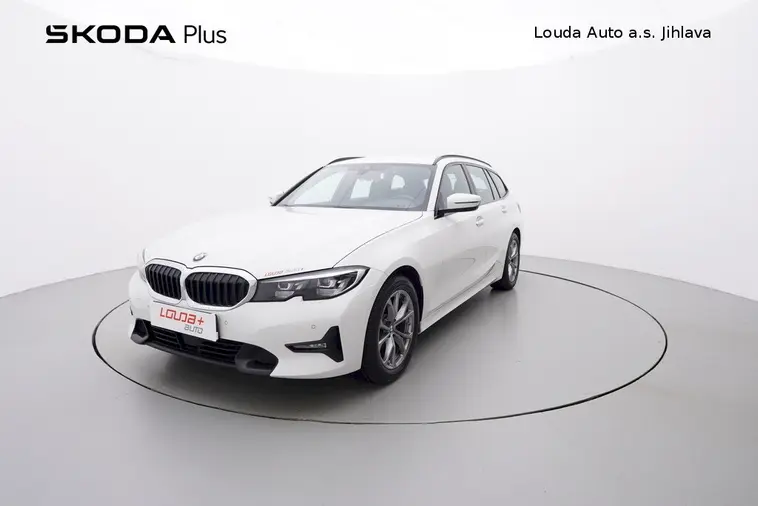 320 