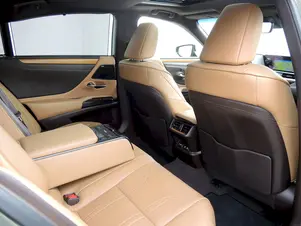 Lexus ES 300h 