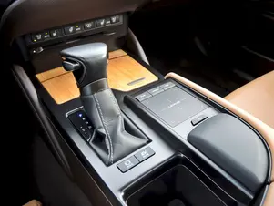 Lexus ES 300h 