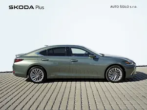 Lexus ES 300h 
