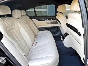 BMW 750