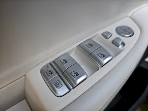 BMW 750