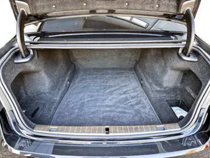 BMW 750