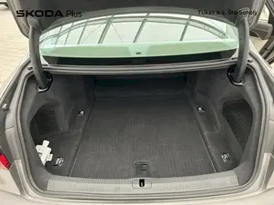 Audi A8 Elegance