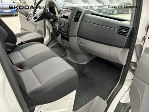 Volkswagen Crafter - skříňový vůz  