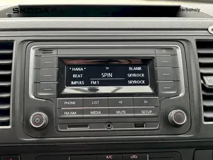 Volkswagen Transporter - skříňový vůz  