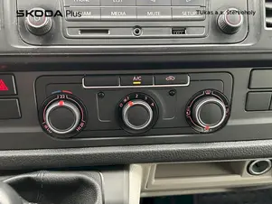 Volkswagen Transporter - skříňový vůz