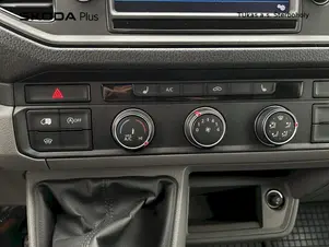 Volkswagen Crafter - skříňový vůz  