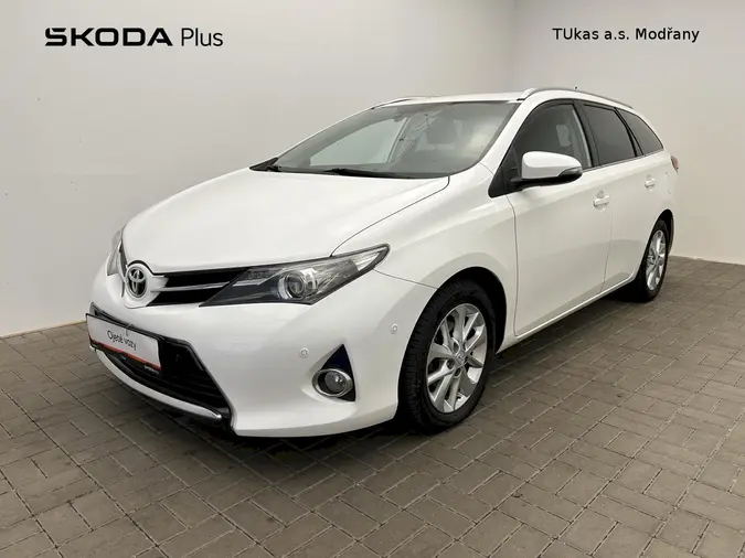Auris 