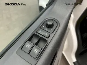 Volkswagen Transporter - skříňový vůz  