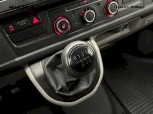 Volkswagen Transporter - skříňový vůz  