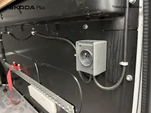 Volkswagen Transporter - skříňový vůz