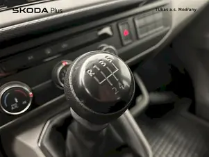 Volkswagen Transporter - skříňový vůz  