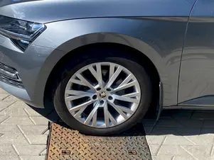 Škoda Superb Bussines