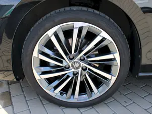 Škoda Superb L&K