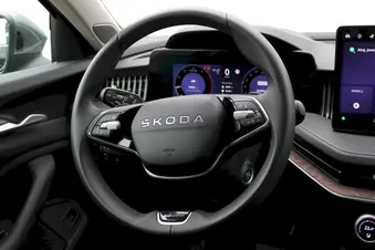 Škoda Superb L&K