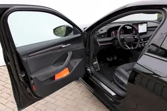 Škoda Superb SportLine