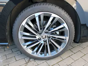 Škoda Superb L&K