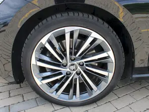 Škoda Superb L&K