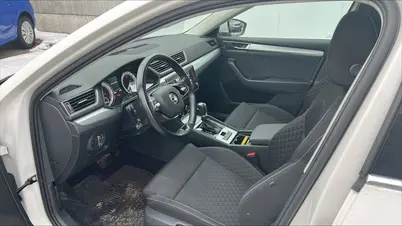 Škoda Superb 