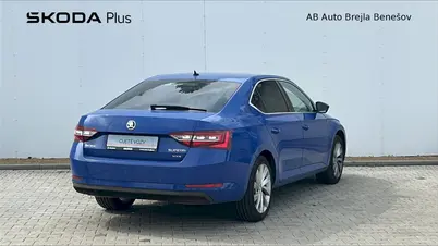 Škoda Superb 