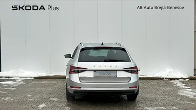 Škoda Superb 