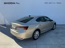 Octavia Top Selection