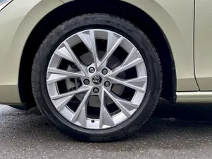 Škoda Superb Selection