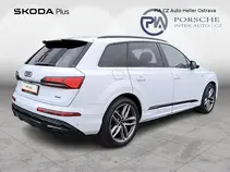 Q7 