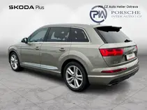 Q7