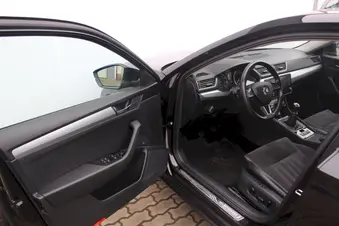 Škoda Superb Bussines