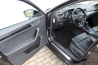 Škoda Superb L&K