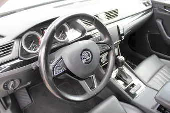 Škoda Superb L&K