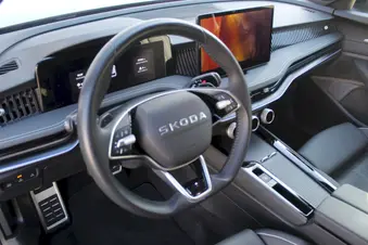 Škoda Superb SportLine