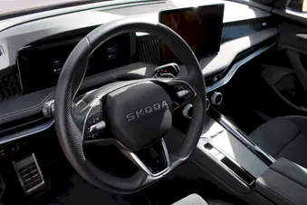 Škoda Superb SportLine