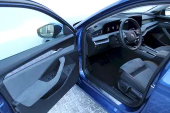 Škoda Superb Selection