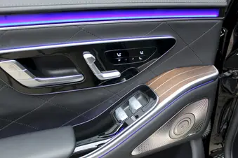 Mercedes-Benz S400