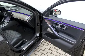 Mercedes-Benz S400
